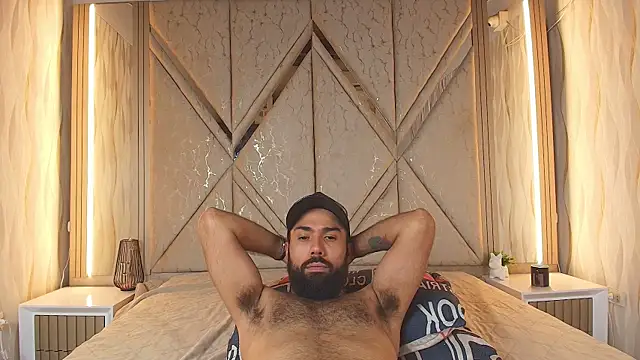 Snapshot of Michael_Boyss chatting on 05-20-26, 08:59 Michael Boyss online show from 05-20-26, 08:59