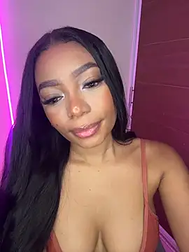 MiaDiamod online show from 06-19-26, 03:44