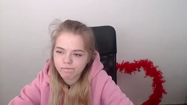 FoxiLana online show from 02-19-26, 08:10