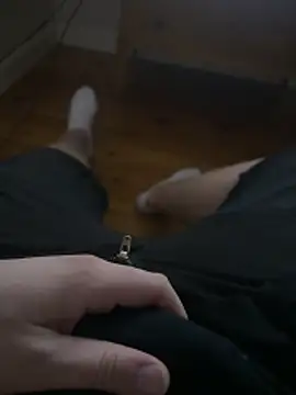 sebbes1122 online show from 03-10-26, 05:51