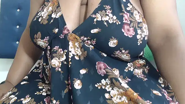 CurvyAssXX21 online show from 06-02-26, 07:32