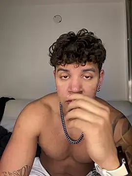 amenadiel fire online show from 04-19-26, 05:18