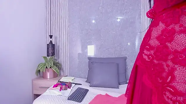 Milf Luciana online show from 03-05-26, 11:06