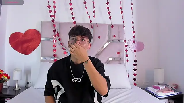 Angel Lux online show from 02-26-26, 07:35