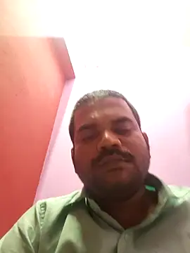 Snapshot of rkr1996kum chatting on 04-10-26, 05:17 rkr1996kum online show from 04-10-26, 05:17