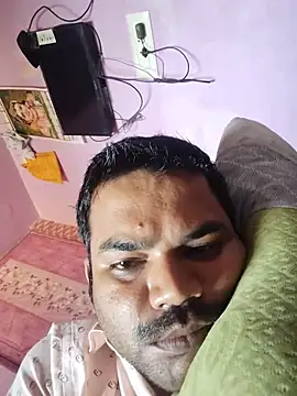 Snapshot of rkr1996kum chatting on 05-31-26, 08:54 rkr1996kum online show from 05-31-26, 08:54