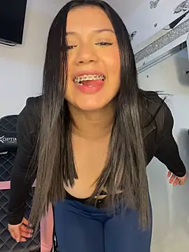Snapshot of scarleth_marquezz chatting on 05-01-26, 02:49 scarleth marquezz online show from 05-01-26, 02:49