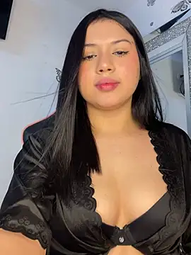 Snapshot of scarleth_marquezz chatting on 05-03-26, 03:23 scarleth marquezz online show from 05-03-26, 03:23
