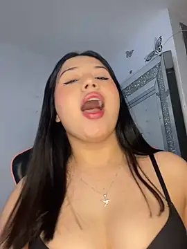 Snapshot of scarleth_marquezz chatting on 05-20-26, 02:40 scarleth marquezz online show from 05-20-26, 02:40