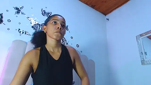ChloeTastty4u online show from 05-20-26, 02:51