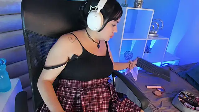 April Swett online show from 03-13-26, 12:23