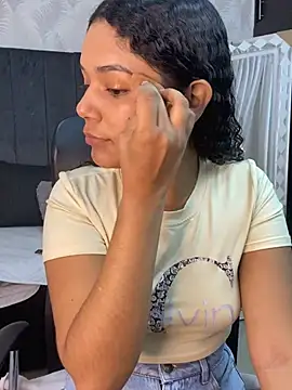 Miaafoxx   online show from 02-24-26, 07:34