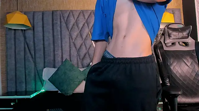 LeoFeniix online show from 02-25-26, 03:38