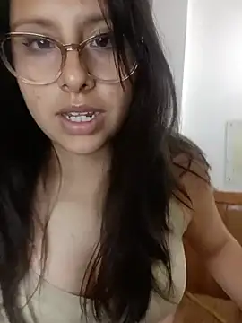Snapshot of Rosyshadow chatting on 05-19-26, 11:55 Rosyshadow online show from 05-19-26, 11:55