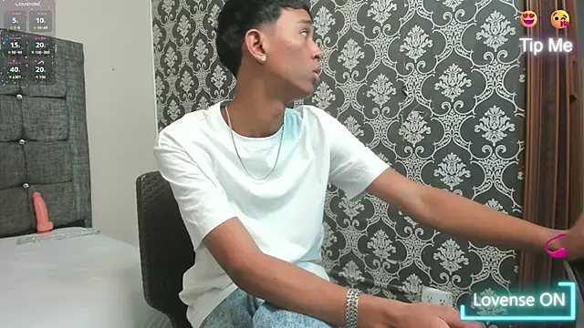 Little Twink19x online show from 03-10-26, 06:57