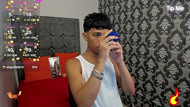 Little Twink19x online show from 06-20-26, 08:00