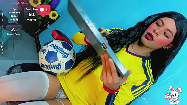 Alondra Wile online show from 07-07-26, 07:40