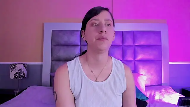 LunaDamasco online show from 03-24-26, 07:08