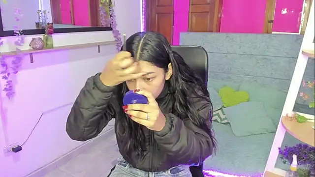 Aysha winxs online show from 03-21-26, 03:22