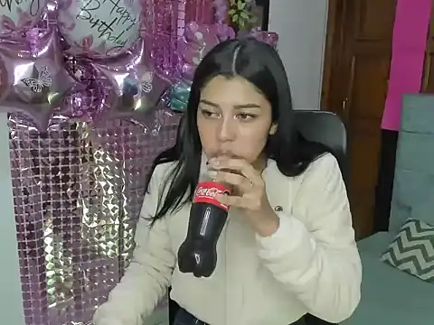 Aysha winxs online show from 04-23-26, 03:41