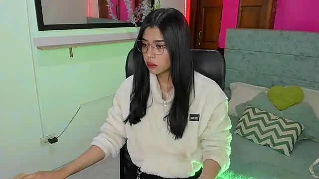 Aysha winxs online show from 04-26-26, 03:59