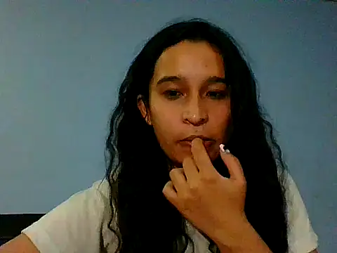 Snapshot of scarlettscottx_ chatting on 03-28-26, 02:00 scarlettscottx online show from 03-28-26, 02:00