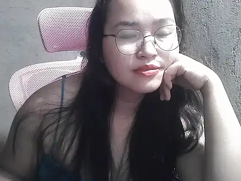 Snapshot of wildchinita00 chatting on 07-06-26, 08:44 wildchinita00 online show from 07-06-26, 08:44