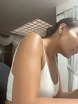 yesica2507 online show from 03-11-26, 11:00