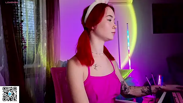 Snapshot of WendyCandy18 chatting on 03-11-26, 04:29 WendyCandy18 online show from 03-11-26, 04:29