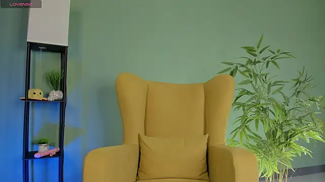 taticamomile online show from 03-06-26, 04:09