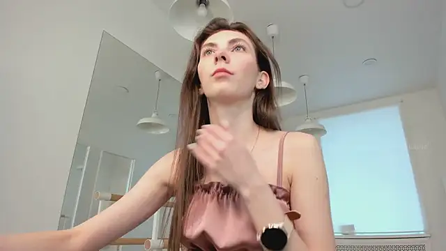 Scarlet Muse  online show from 03-09-26, 09:02