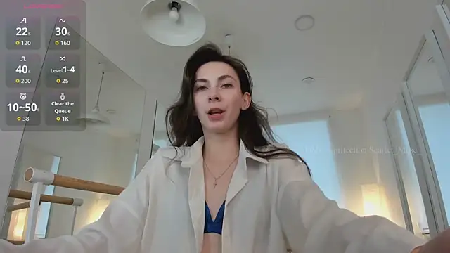 Scarlet Muse  online show from 03-25-26, 09:15