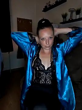 Snapshot of ZaramourXMrX chatting on 05-17-26, 07:32 ZaramourXMrX online show from 05-17-26, 07:32