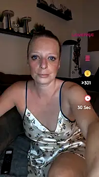 Snapshot of ZaramourXMrX chatting on 07-07-26, 07:51 ZaramourXMrX online show from 07-07-26, 07:51