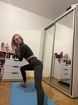 Faiiry  online show from 02-24-26, 03:59