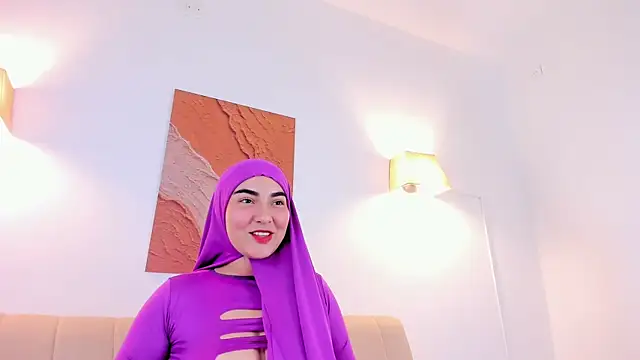 Malika Noor online show from 04-16-26, 09:39