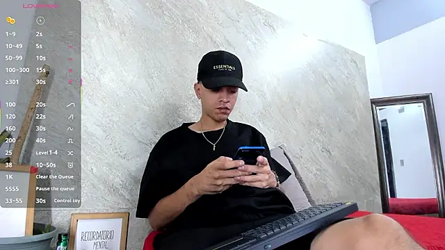 Mick-lollipop online show from 03-17-26, 08:01