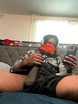 Snapshot of kiddzz chatting on 10-17-25, 04:31 kiddzz online show from 10-17-25, 04:31