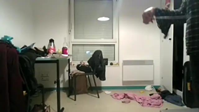 Snapshot of DolliaStarz chatting on 02-19-26, 05:42 DolliaStarz online show from 02-19-26, 05:42