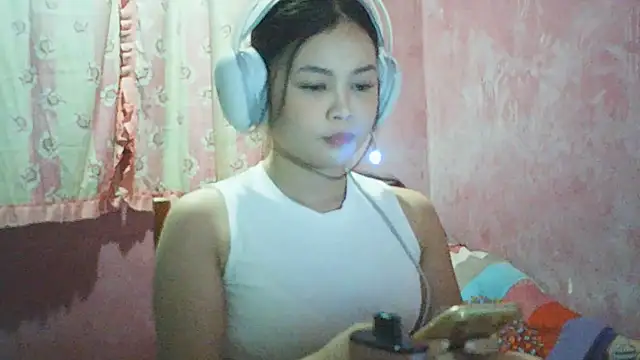 DessertFlower online show from 04-24-26, 03:42