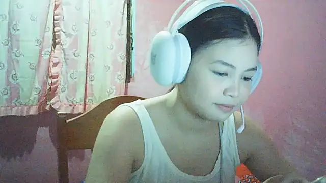 Snapshot of DessertFlower chatting on 05-08-26, 02:39 DessertFlower online show from 05-08-26, 02:39