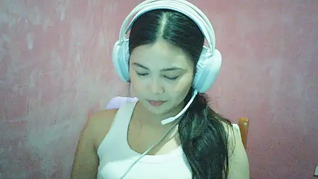Snapshot of DessertFlower chatting on 06-12-26, 04:55 DessertFlower online show from 06-12-26, 04:55