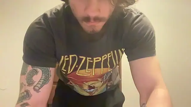 Snapshot of Marz1981zraM chatting on 03-01-26, 08:38 Marz1981zraM online show from 03-01-26, 08:38