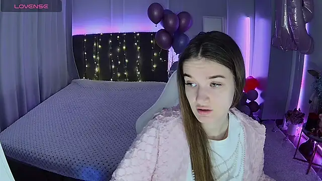 Ann Wood online show from 03-06-26, 07:16