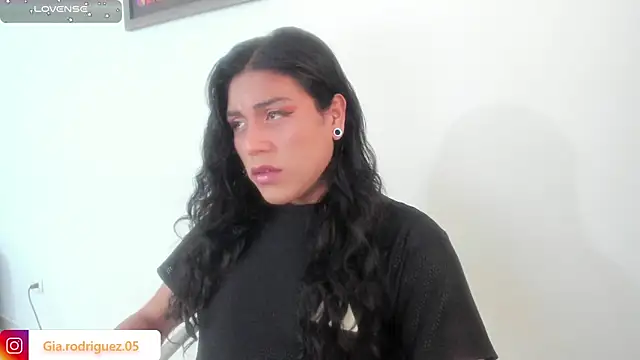 Jess Hoffman online show from 04-27-26, 06:06