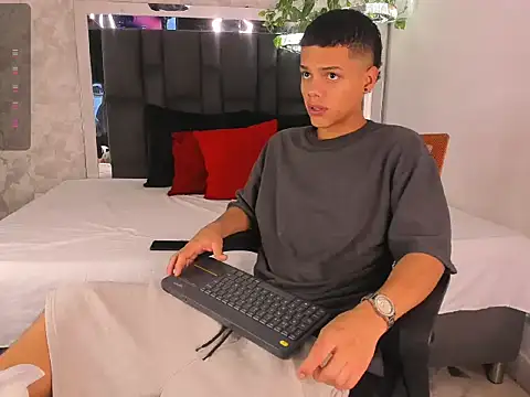 PATRIICKMILLER online show from 03-05-26, 03:08