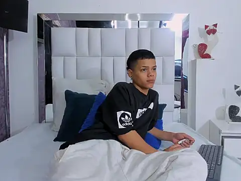 PATRIICKMILLER online show from 03-08-26, 01:15