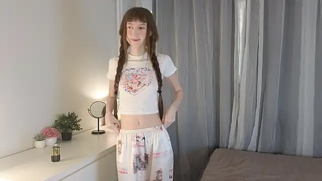 arina waifu online show from 04-04-26, 03:09