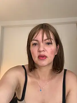 Viictoria-Jones online show from 07-21-26, 10:06