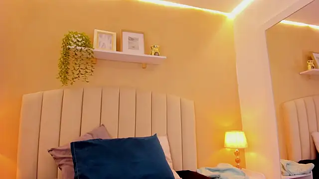 sara kitten19 online show from 03-20-26, 01:49